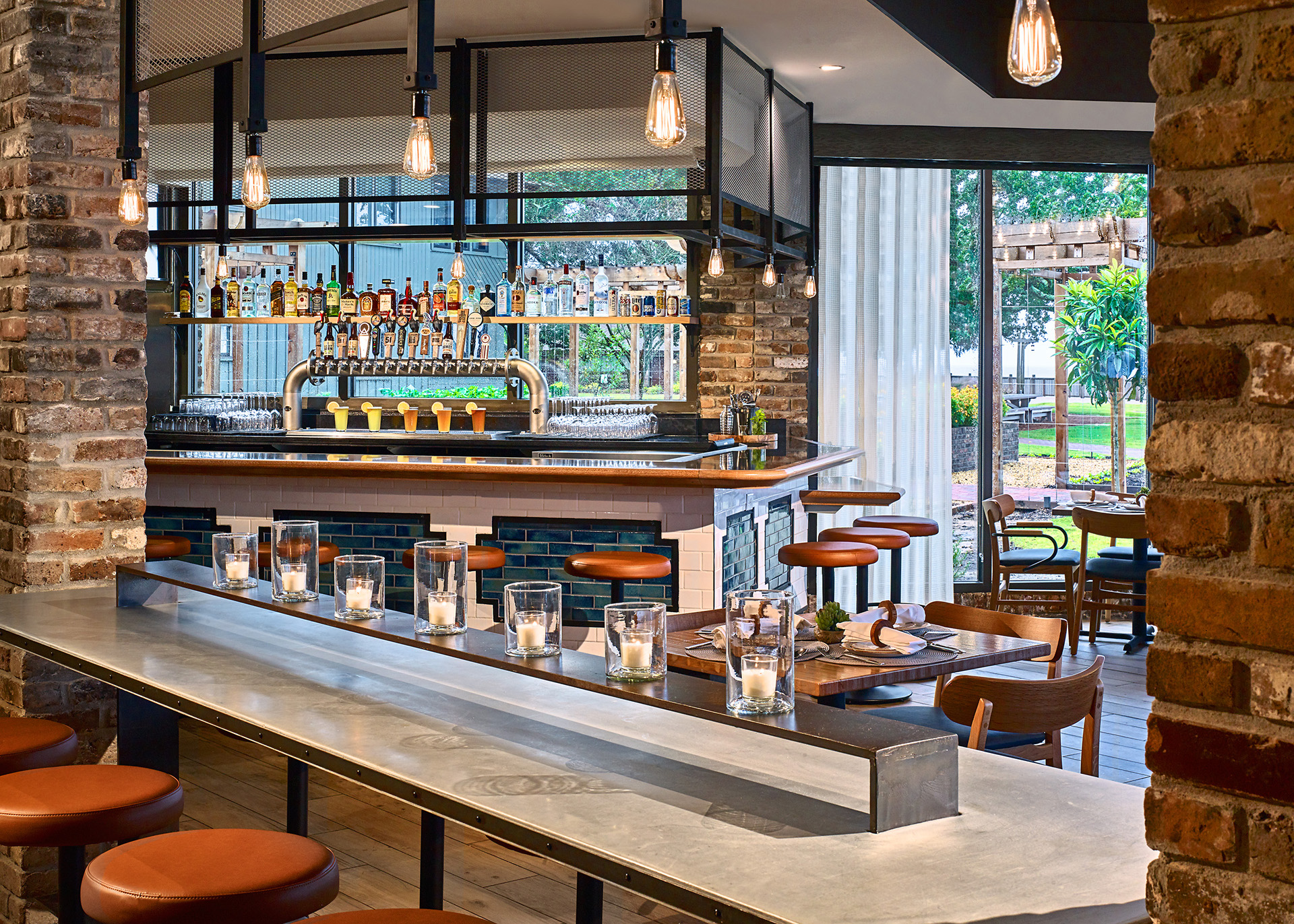 1218 _02_Grand_resized.jpg